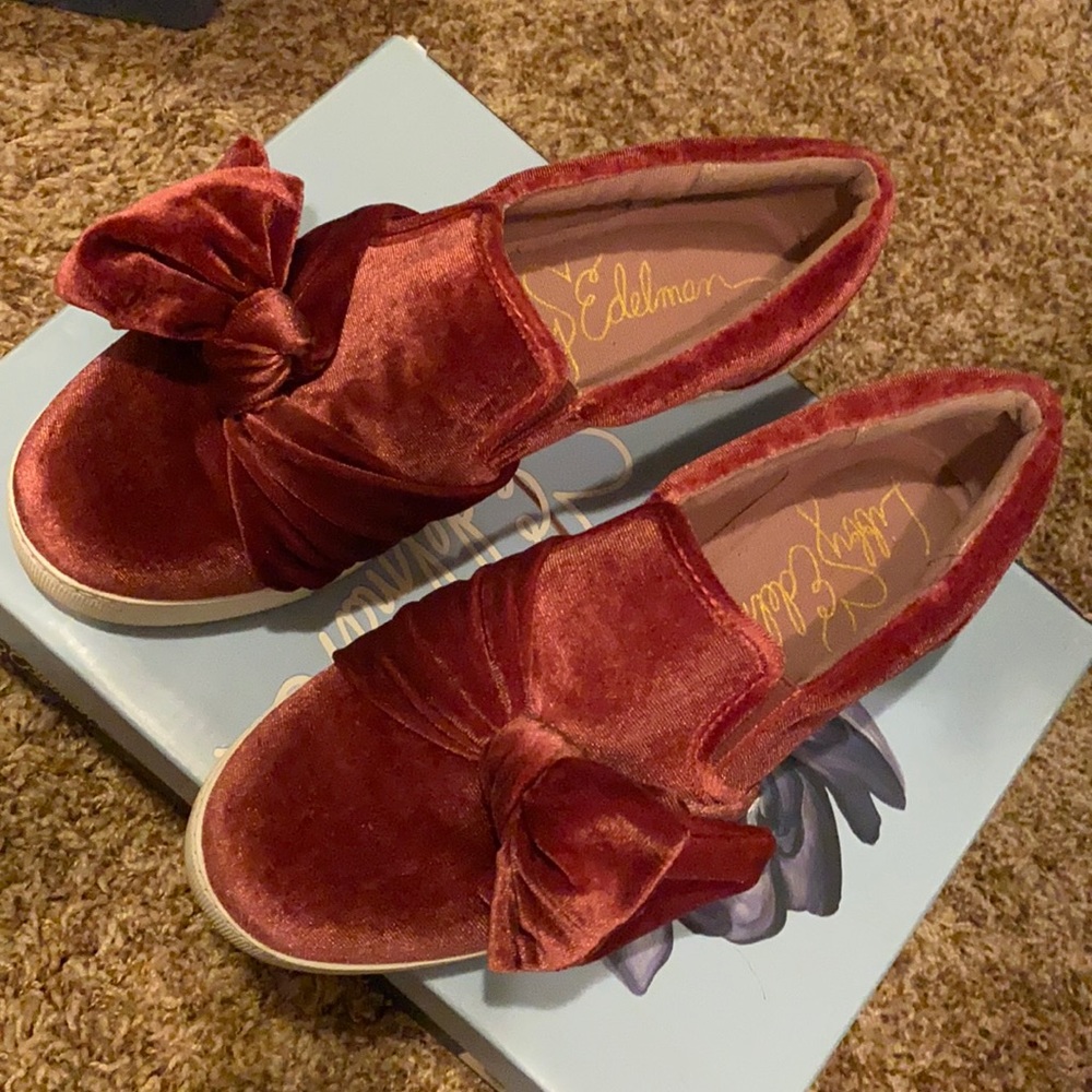 Libby Edelman Caitlyn Slip on shoes